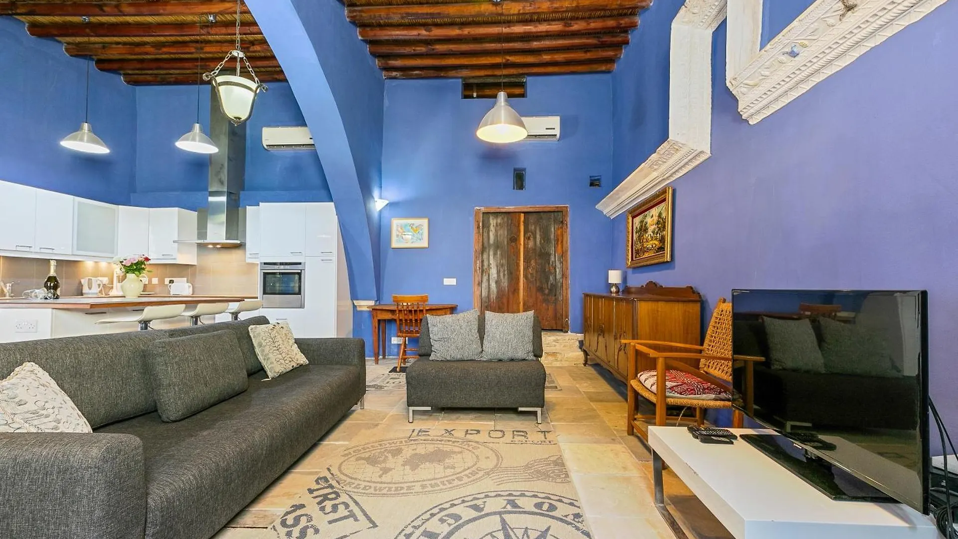 Guest house Blue Oak House Hotel Larnaca Cyprus