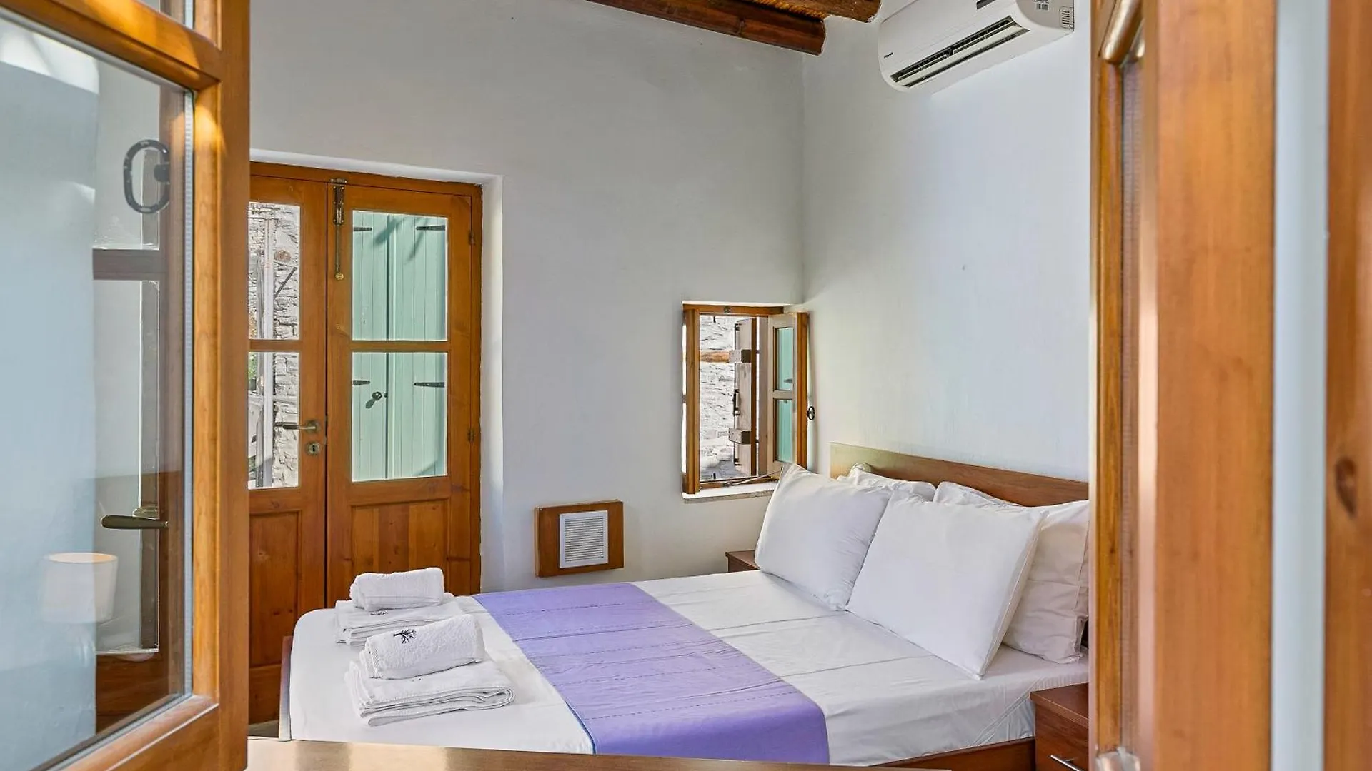 Blue Oak House Hotel Larnaca