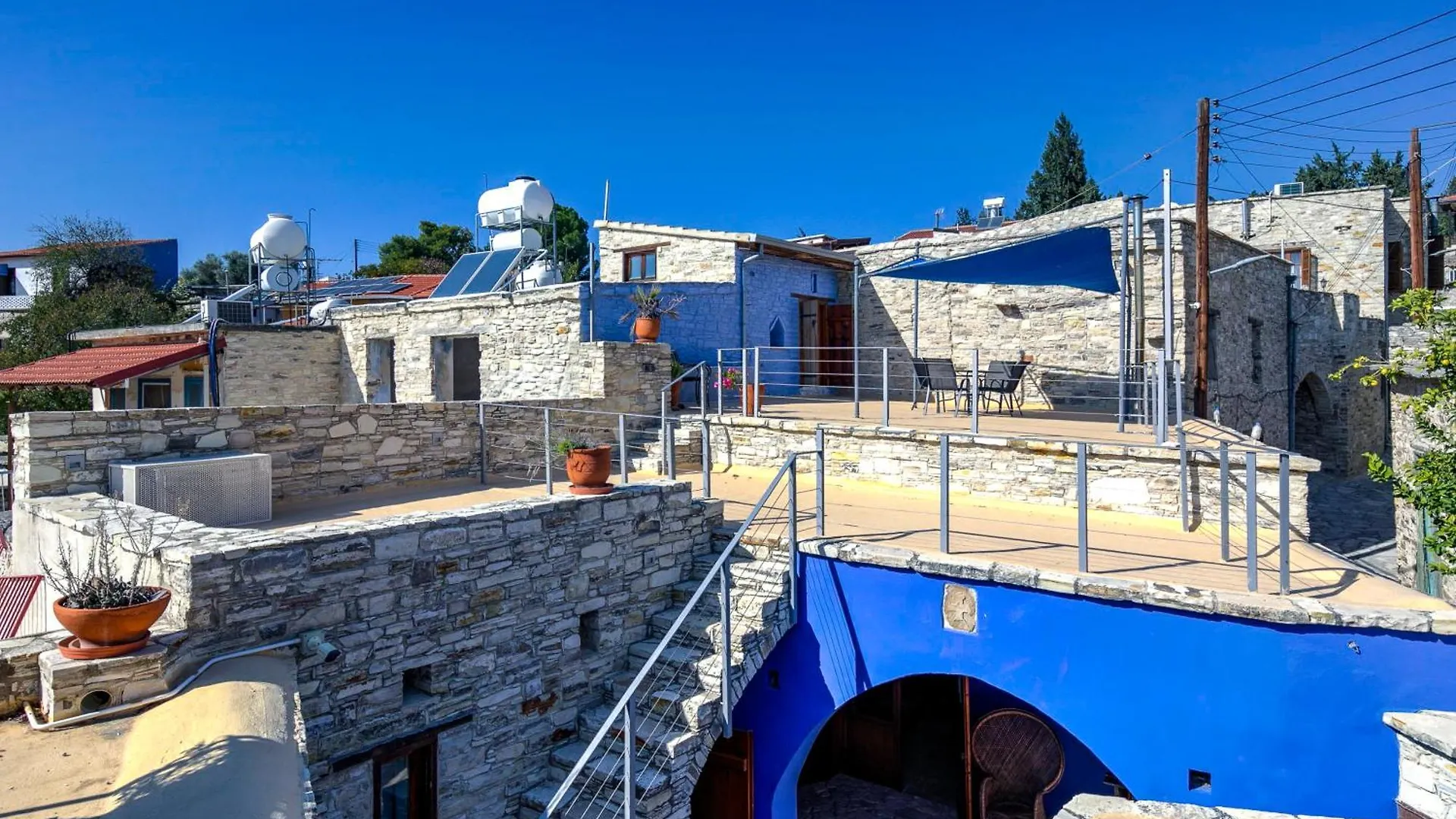 Blue Oak House Hotel Larnaca