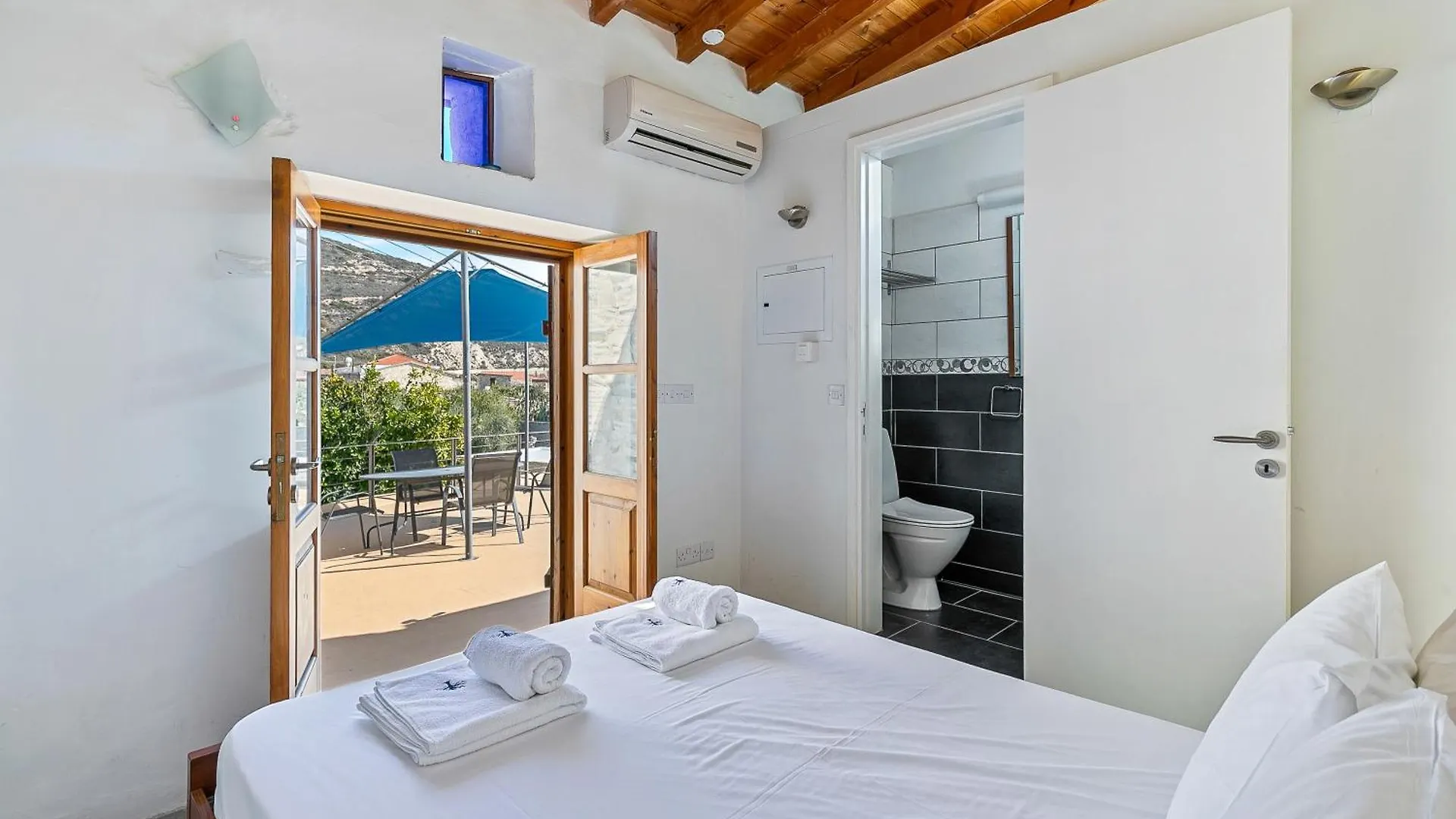 Blue Oak House Hotel Larnaca Kato Drys